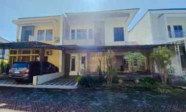 rumah 2 lantai di perumahan pondok permai babarsari