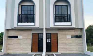 Rumah 2 lantai Dp 0 di Patra One Pakal Surabaya