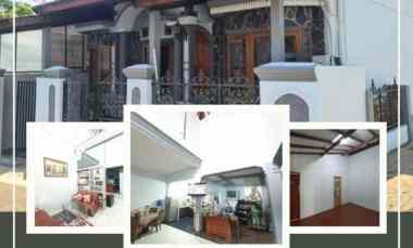 Rumah 2 Lantai Hook Srondol Banyumanik Semarang