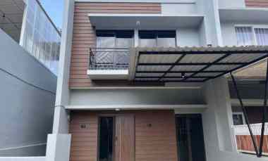 Rumah 2 Lantai Minimalis di dekat Kota Cimahi