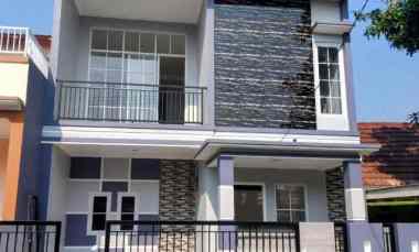 Rumah 2 Lantai Rooftop Siap Huni di Cisauk