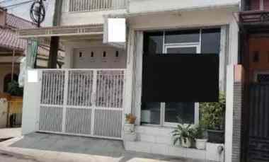 Rumah 3 Kamar, Akses Mudah di Aren Jaya, Bekasi Timur