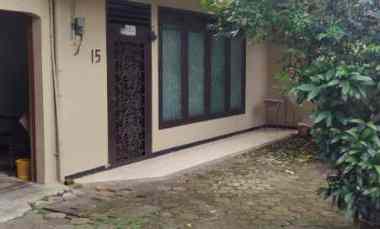 rumah 3 lantai dan kost 5 pintu