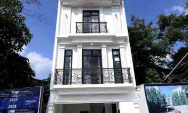 Rumah 4 Lantai di Jakarta Selatan