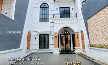 Rumah American Classic Jagakarsa dalam Cluster
