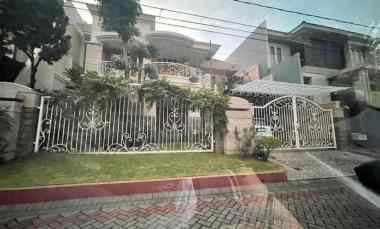 Rumah Araya Jalan Kembar Galaxy Bumi Permai Surabaya