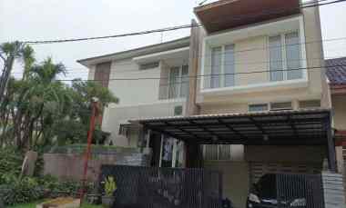 Rumah Araya, Siap Huni Mininalis, Bonus Interior Furnish