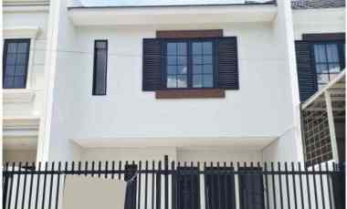 Rumah Area Lebak Jaya, Gress 2 Lantai, Lokasi Depan