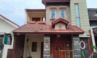 Rumah Artistik Geboy Manja di Pondok Bambu