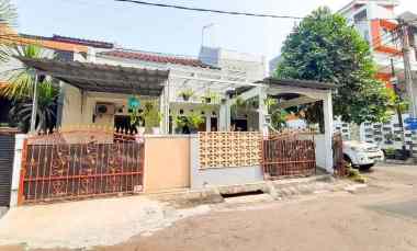 Rumah Asri Perum Puri Gading Pondokmelati Bekasi