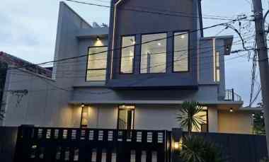 Rumah Babatan Pantai New Gress Modern Strategis