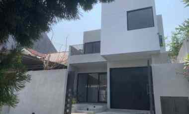 Rumah Dijual di Cisaranten