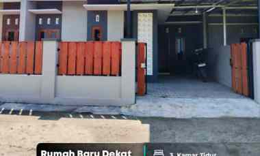 Rumah Baru 3 Kamar View Sawah dekat Bandara Adisucipto