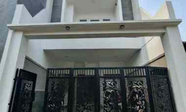 Rumah Baru dengan Rooftop di Pondok Kelapa Jaktim