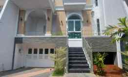 Rumah Baru Design American Classic di Cilandak