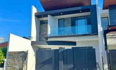 Rumah Baru di Manyar Jaya dekat Gubeng dan Raya MERR