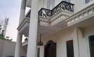 Rumah Dijual di Jalan kemang raya jakarta selatan
