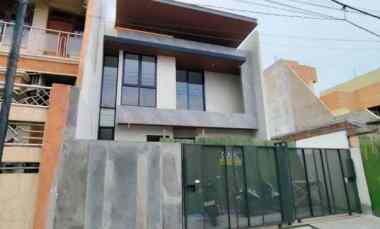 Rumah Baru Gress Manyar Kertoarjo