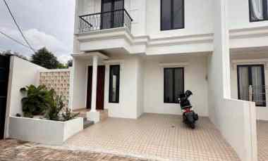 Rumah Baru Jatibening Bekasi dekat Stasiun Lrt Cikunir