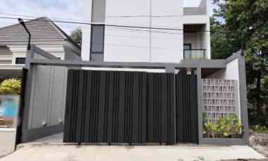 Rumah Baru Mewah Industrial dekat Kampus UII