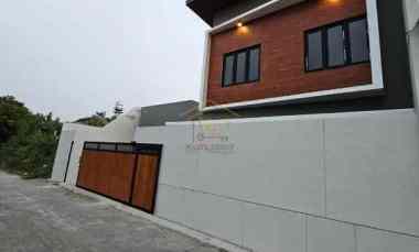 Rumah Baru Siap Huni, 16 menit ke Kampus Ugm di Ngaglik