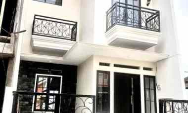 Rumah Baru Siap Huni 2 Lantai di Malang