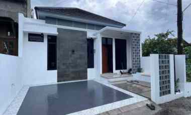 Rumah Baru Siap Huni dekat Kampus UII