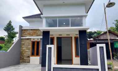 Rumah Baru Siap Huni dekat Pasar Sleman