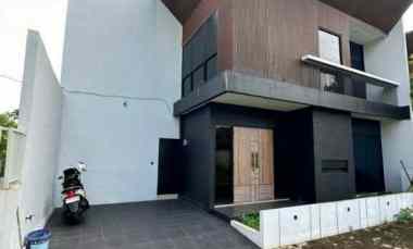 Rumah Baru Siap Huni di Caman Jatibening Kota Bekasi