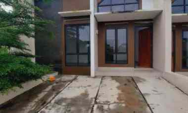 Rumah Baru Siap Huni dekat Paradise Walk di Pocis Tangerang Selatan