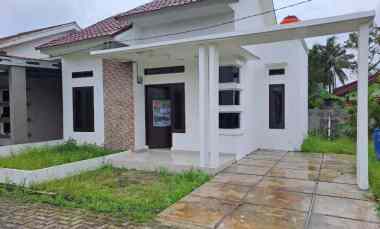 Rumah Baru Tipe 40/103, dekat UIN, Garuda Sakti km 2