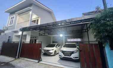 Rumah Cantik 2 Lantai di Sewon Bantul