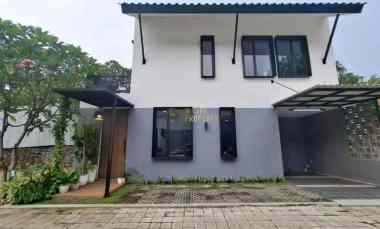 Rumah Cantik dekat Pintu Tol Brigif