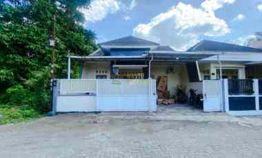 Rumah Cantik dekat Stadion Maguwoharjo Plaza Ambarukmo