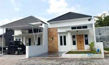 Rumah Cantik di Bangunjiwo Bantul