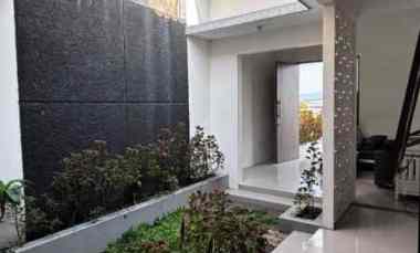 Rumah Cantik Pinggir Jalan Utama Berbah Sleman