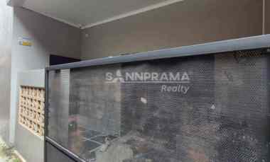 rumah cantik siap huni di pancoran mas akses motor