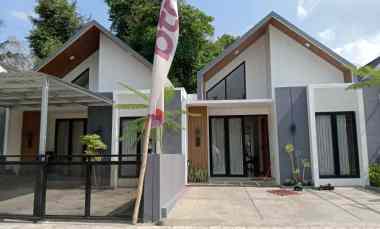 Rumah Cantik Sleman dekat Kampus Uii Yogyakarta