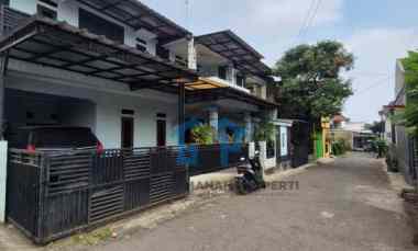 Rumah Cihanjuang Selangkah Pemkot Cimahi Full Bangunan