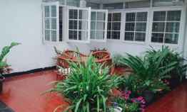 Rumah Cipedes Atas dekat Gegerkalong Setrasari Sutami Bandung