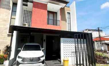 Rumah Ciputat dengan Lingkungan yang Bikin Betah