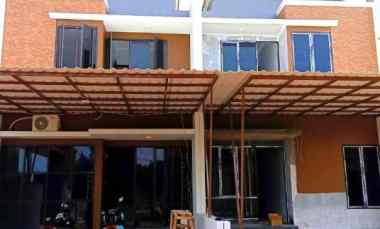 Rumah Cluster 3 KT dekat Kota Wisata Cibubur