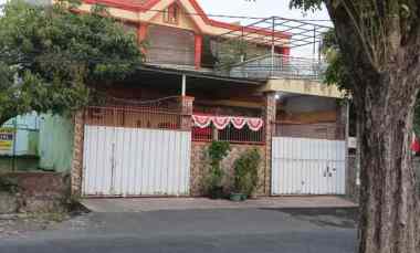 Rumah Cocok untuk Usaha Strategis di Ketintang Madya