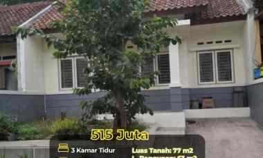 Rumah dalam Komplek 1,5 Lantai di Cipageran, Cimahi