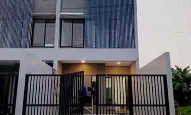 Rumah dalam Komplek Kav DKI Meruya Utara