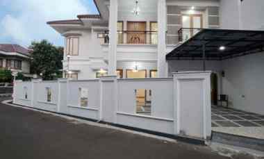 Rumah dalam Komplek Tenang di Klender Jaktim