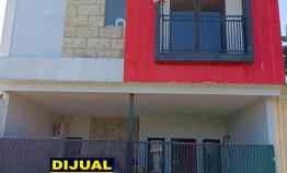 Rumah dekat ITS Sukolilo Dian Regency Surabaya