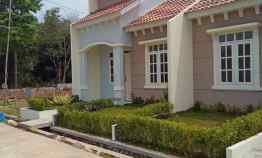 Rumah dekat Stasiun Tenjo Konsep Dua Lantai