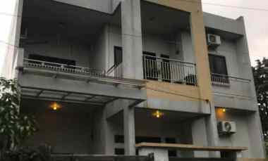 Rumah dekat Taman Rainbow Alamanda Regency Tambun