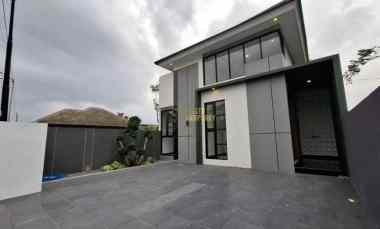 Rumah Desain Mewah dalam Cluster Eksklusif Ngaglik